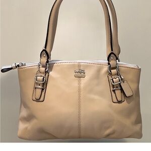Coach Beige Leather Shoulder Bag